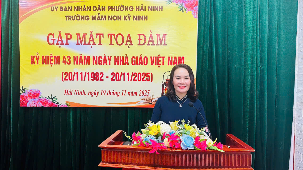 Cô giáo Nguyễn Thị Lệ Thủy- BTCB-Hiệu trưởng nhà trường
